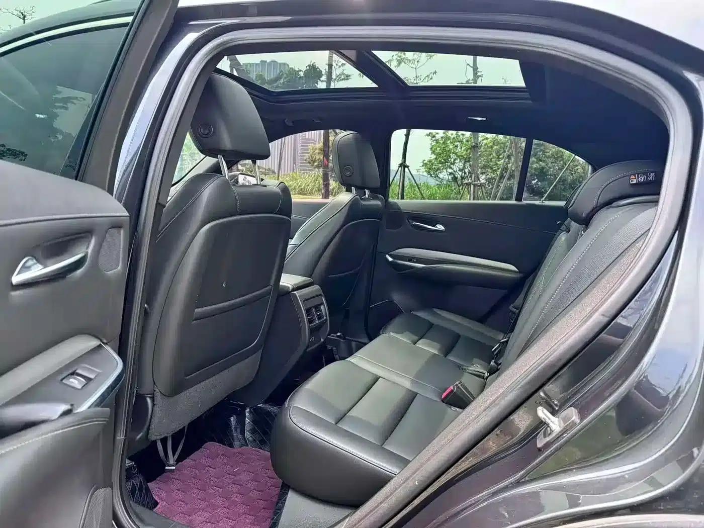 2018 Cadillac XT4 28T Two-Wheel Drive Premium Edition — миниатюра 9