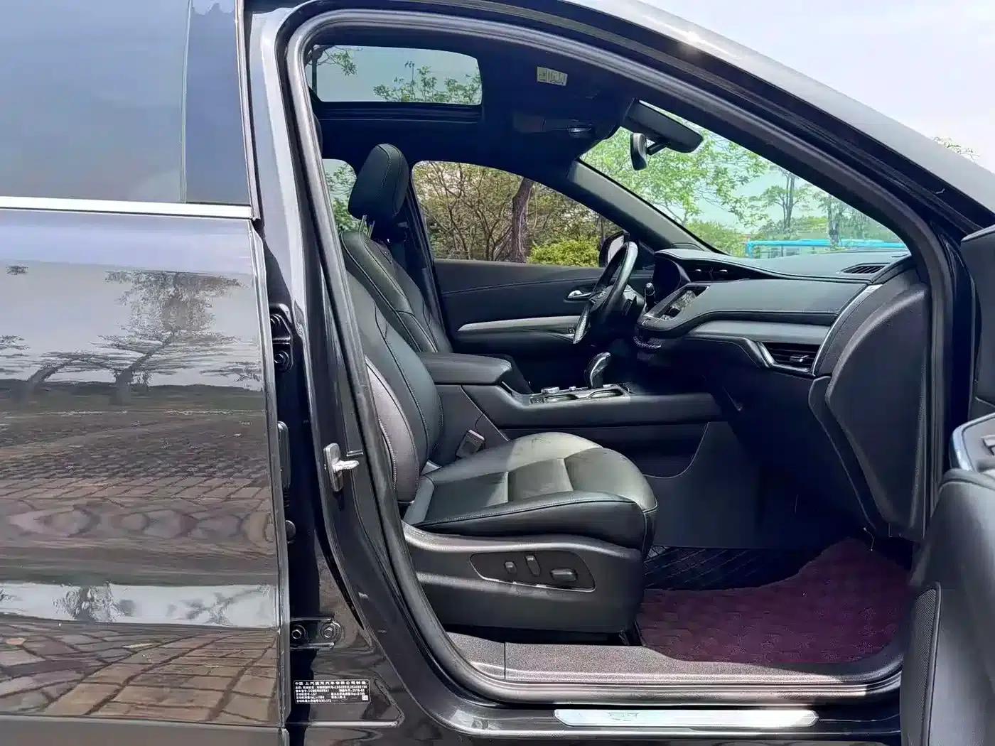 2018 Cadillac XT4 28T Two-Wheel Drive Premium Edition — миниатюра 10