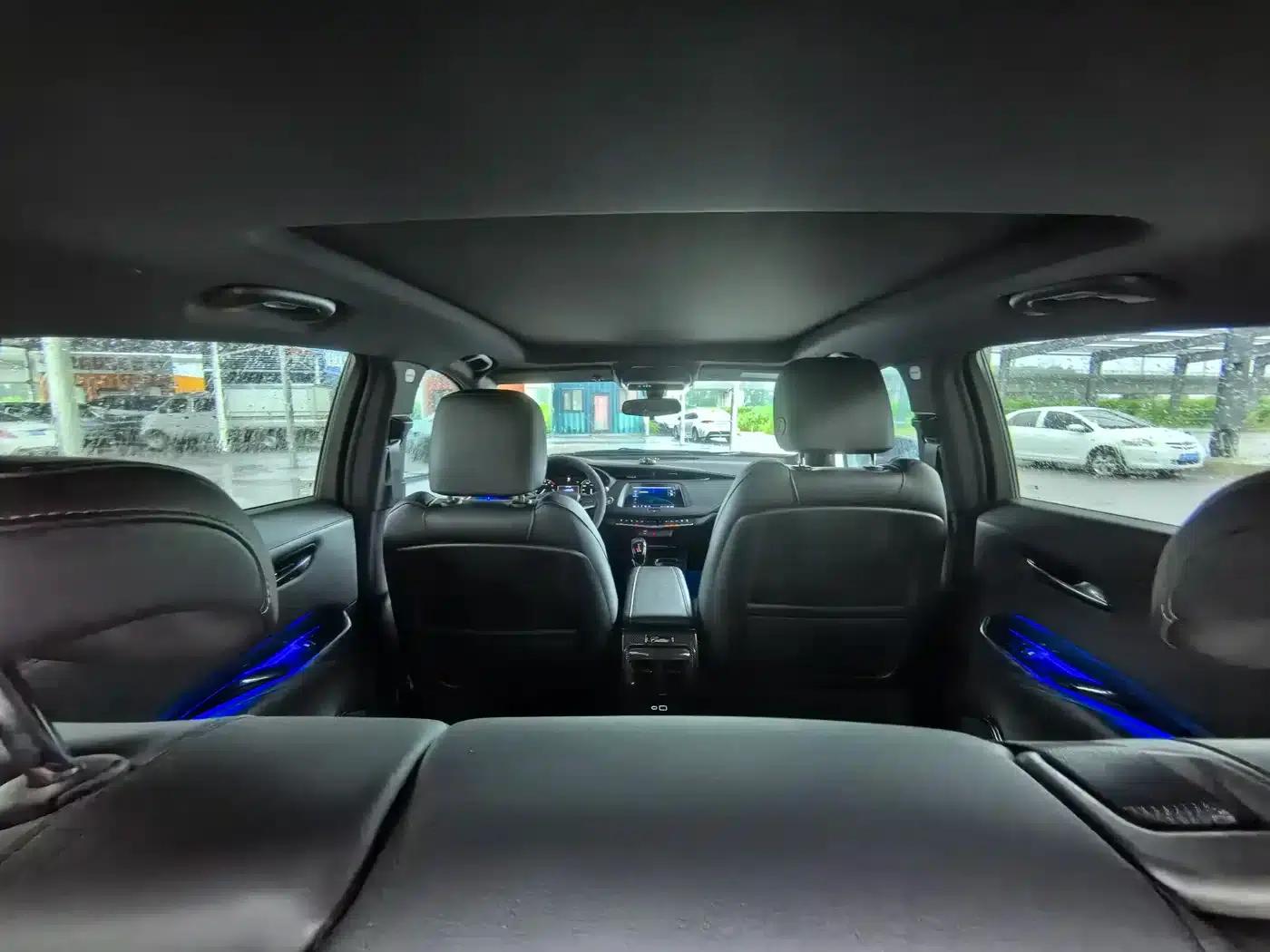 Cadillac XT4 2021 28T Two-Wheel Drive Technology Edition — миниатюра 6