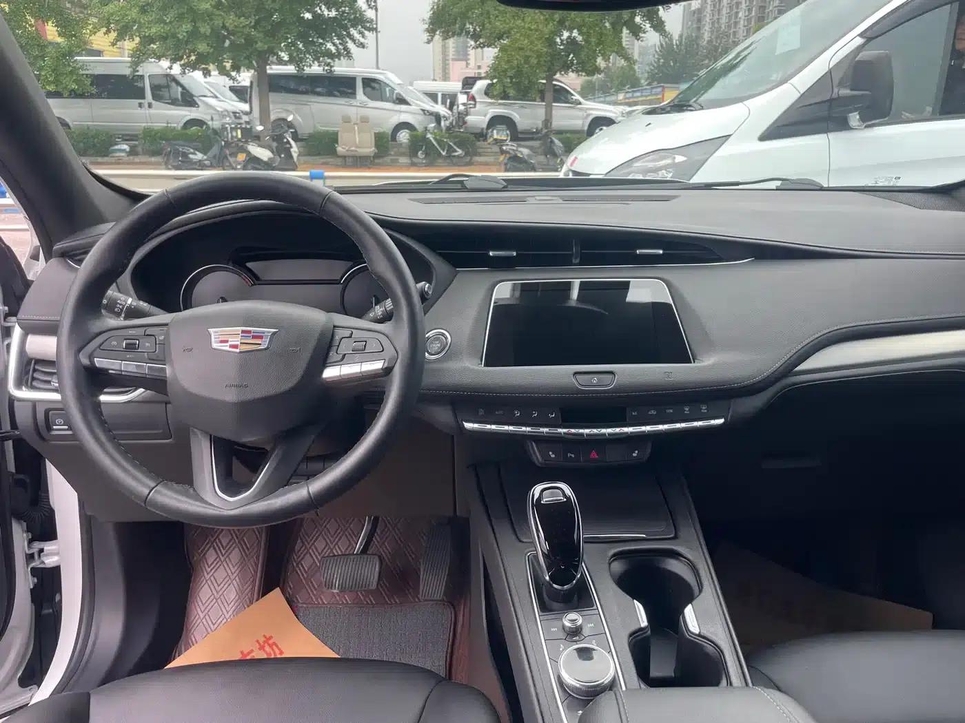 2021 Cadillac XT4 28T Two-Wheel Drive Luxury — миниатюра 9