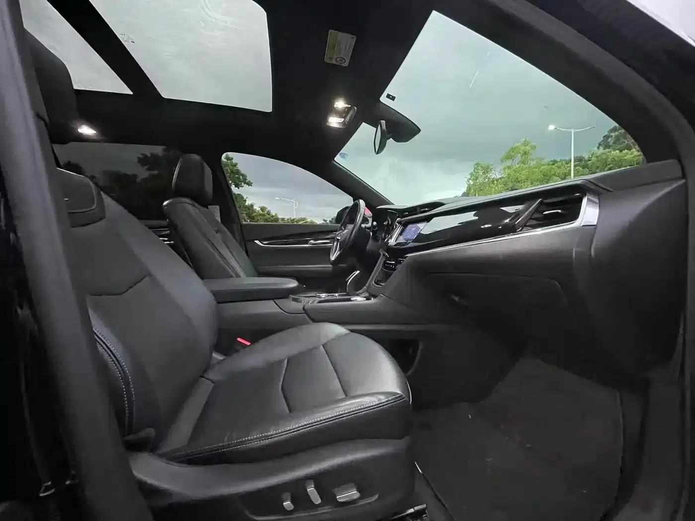 2021 Cadillac XT6 28T 7-Seat Luxury — миниатюра 3