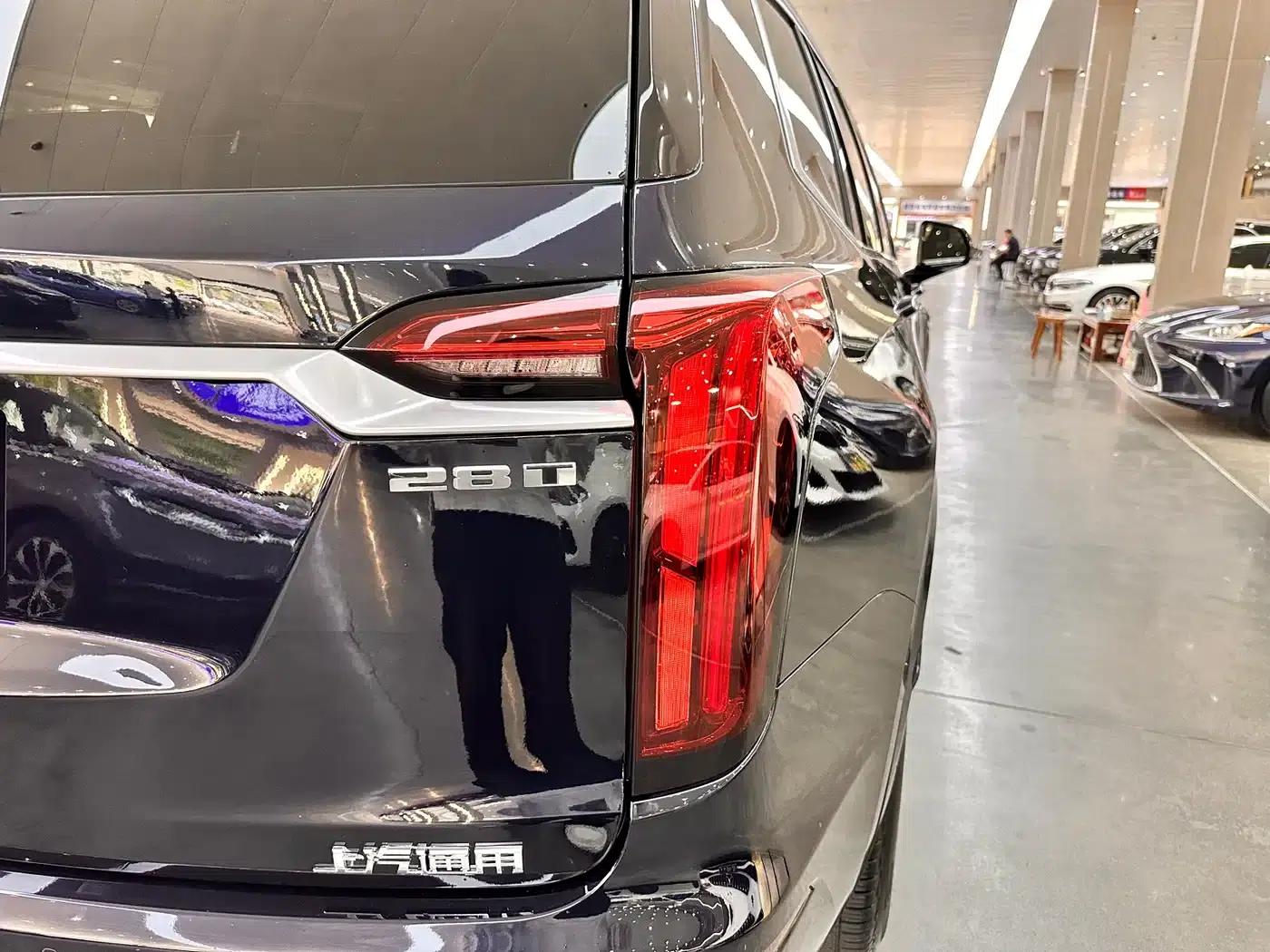 Cadillac XT6 2020 28T 7-Seat AWD Fashion Edition — миниатюра 16