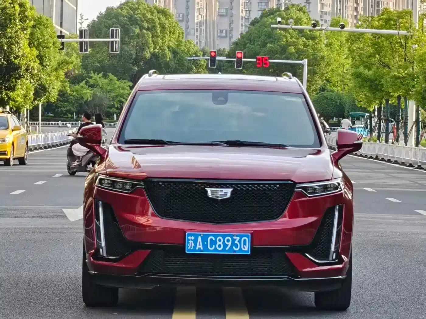 Cadillac XT6 2022 2.0T Six-Seat AWD Premium — миниатюра 2