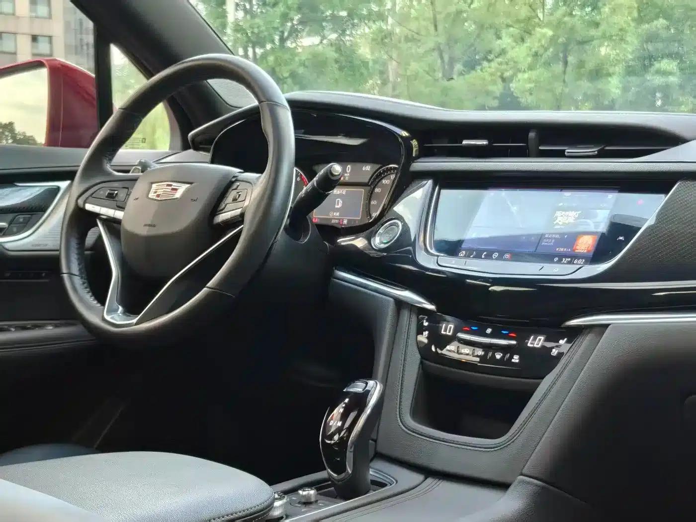 Cadillac XT6 2022 2.0T Six-Seat AWD Premium — миниатюра 9