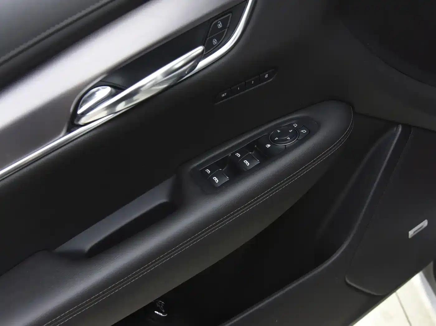 Cadillac XT6 2020 28T 7-Seat Luxury Edition — миниатюра 9