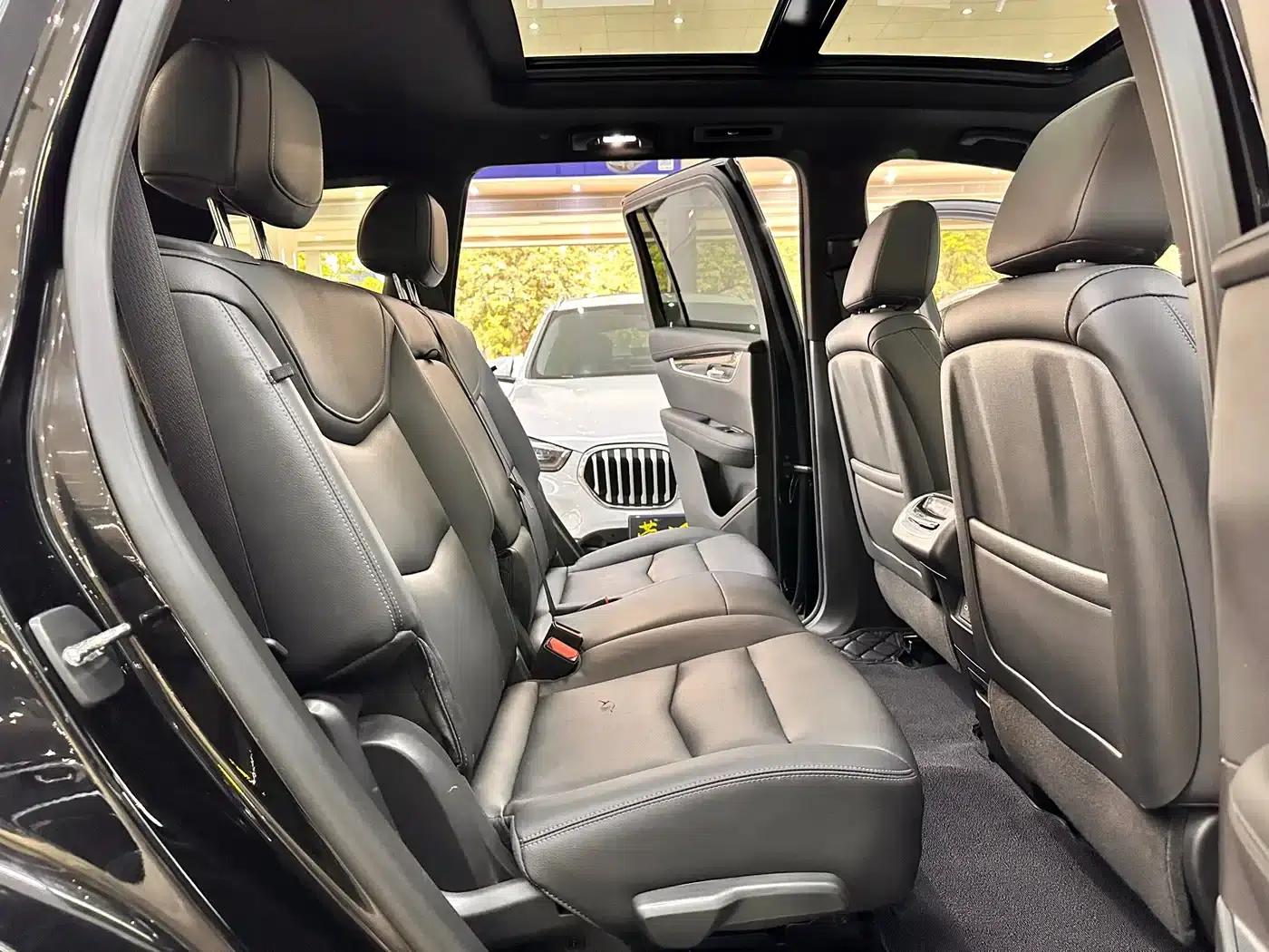 Cadillac XT6 2022 2.0T 7-seater 2WD Luxury — миниатюра 13