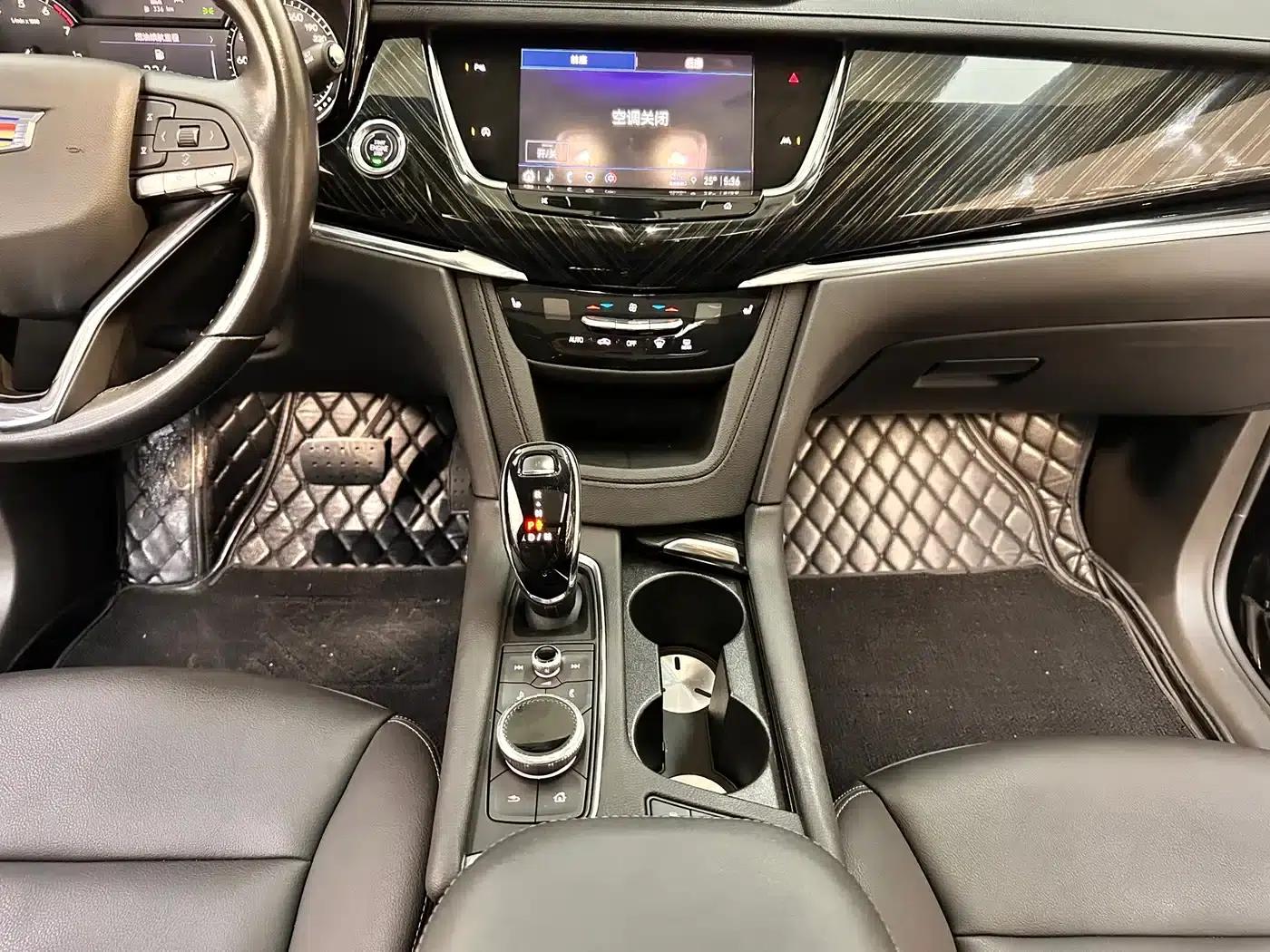 Cadillac XT6 2022 2.0T 7-seater 2WD Luxury — миниатюра 10