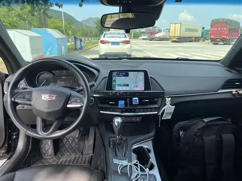 2023 Cadillac CT4 28T Luxury — миниатюра 7