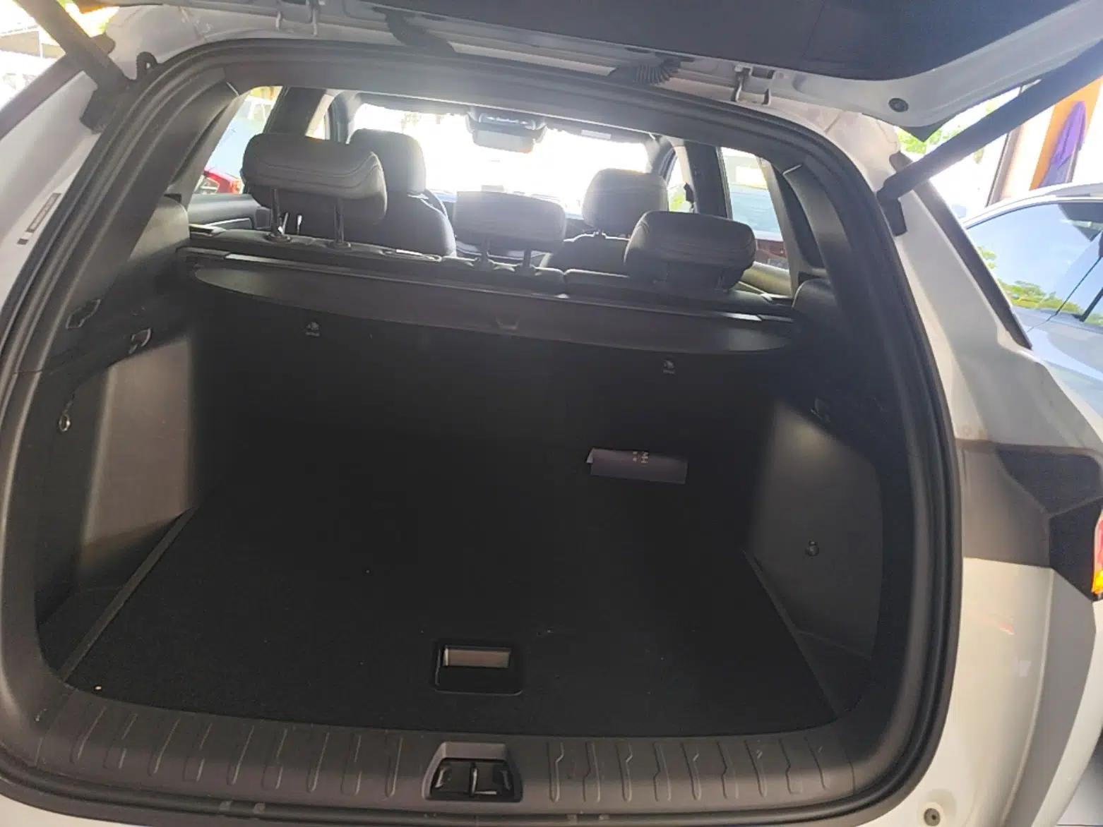 BYD Song L DM-i 2025 Intelligent Driving Version 160 km Beyond-Range Type — миниатюра 22