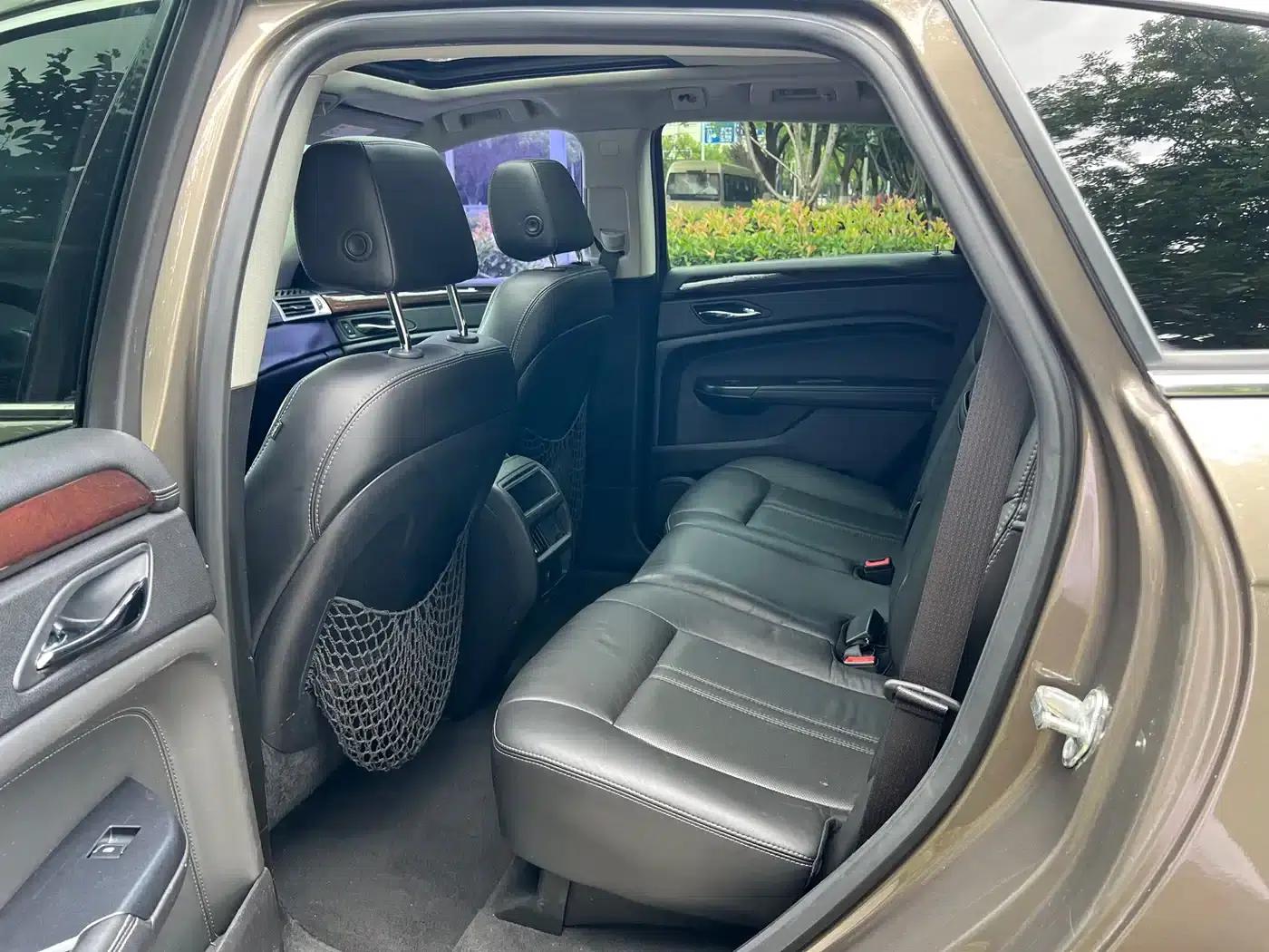 2015 Cadillac SRX 3.0L Elite — миниатюра 14