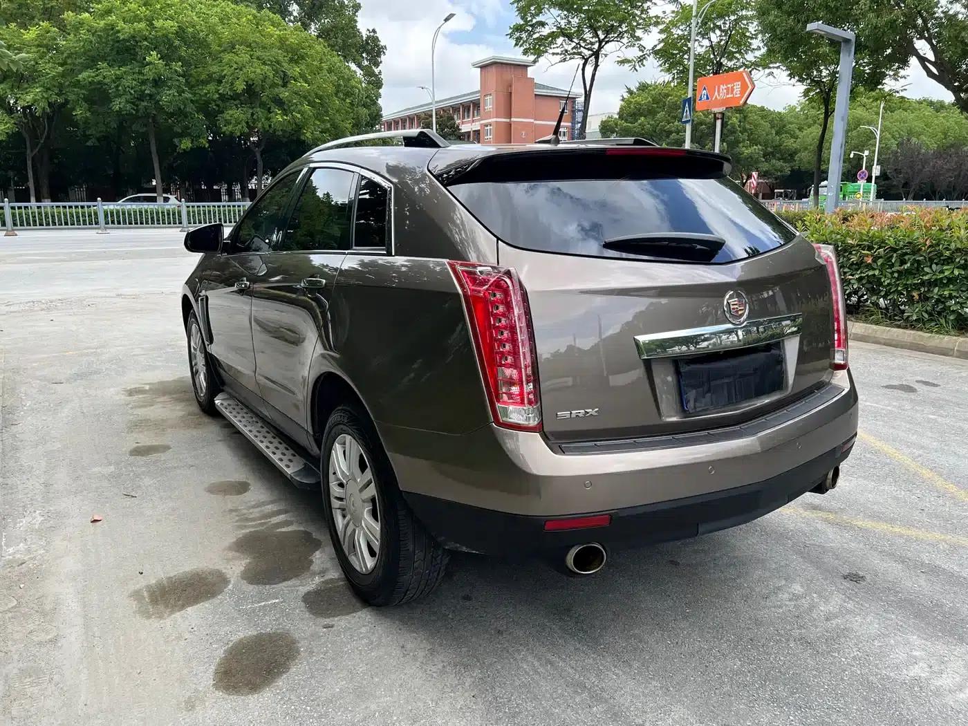 2015 Cadillac SRX 3.0L Elite — миниатюра 5