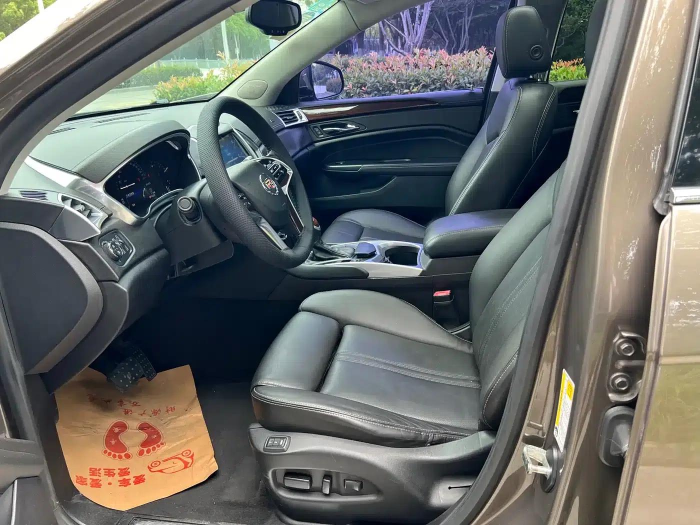 2015 Cadillac SRX 3.0L Elite — миниатюра 9