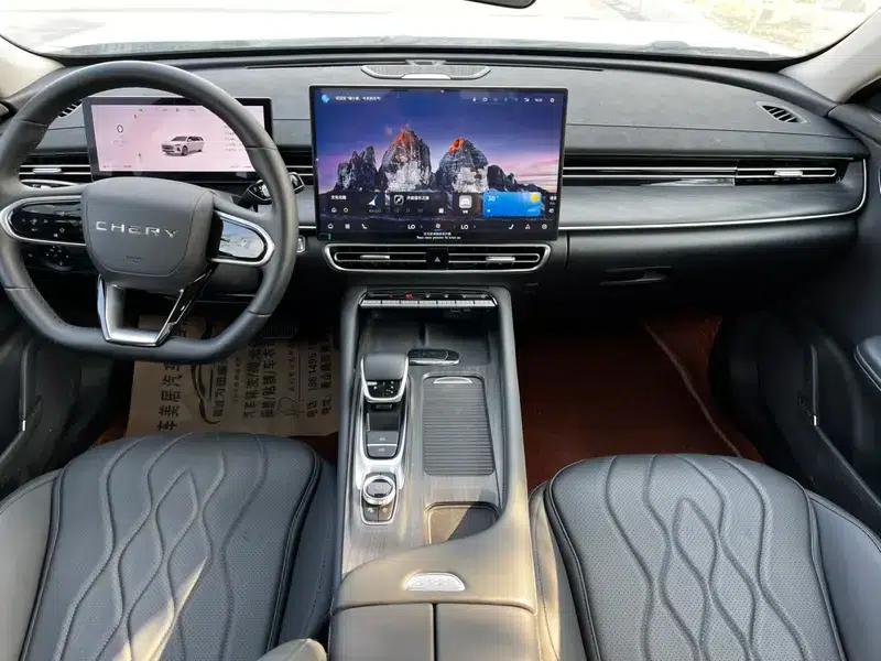 Chery Arrizo 8 PRO 2025 1.6T DCT Luxury Edition — миниатюра 7