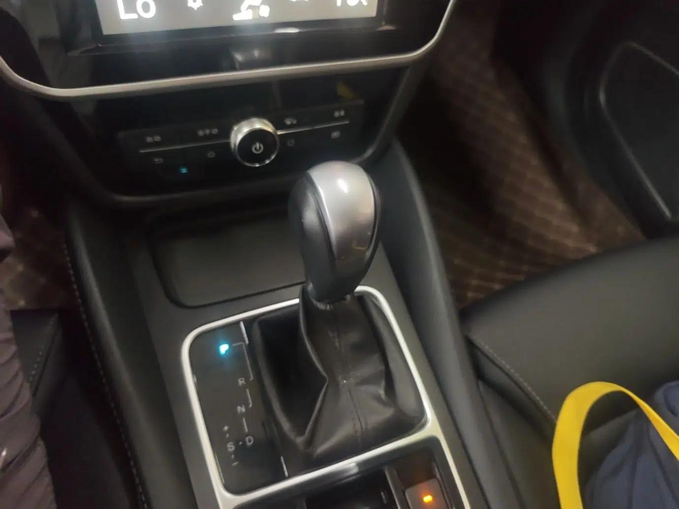BYD Song MAX 2017 1.5T Automatic Smart Connect Elite 7-Seater — миниатюра 16