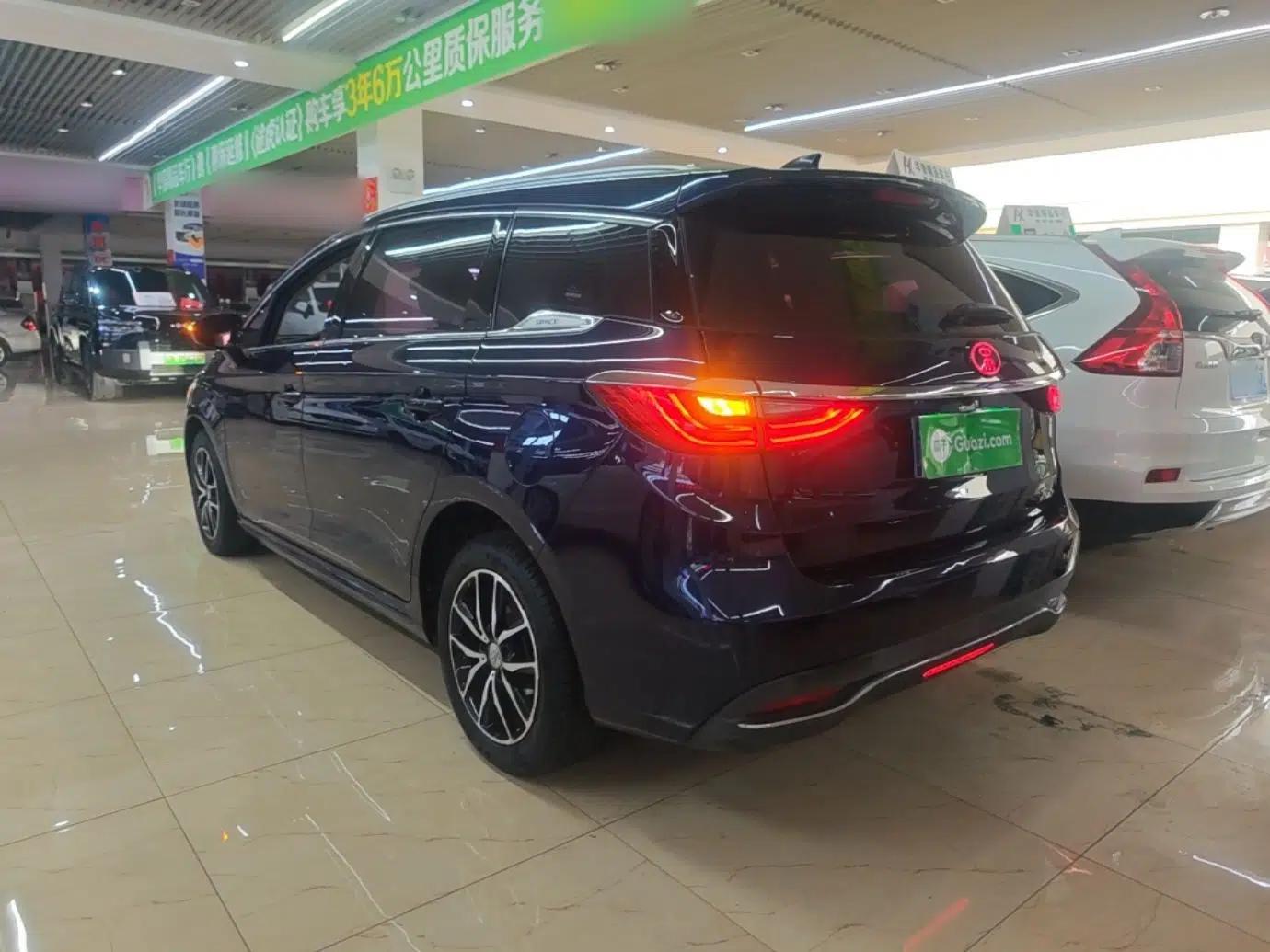 BYD Song MAX 2017 1.5T Automatic Smart Connect Elite 7-Seater — миниатюра 4