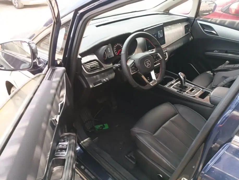 BYD Song MAX 2021 Upgraded Model 1.5T Automatic Prestige 7-Seater — миниатюра 29