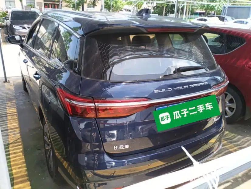 BYD Song MAX 2021 Upgraded Model 1.5T Automatic Prestige 7-Seater — миниатюра 4