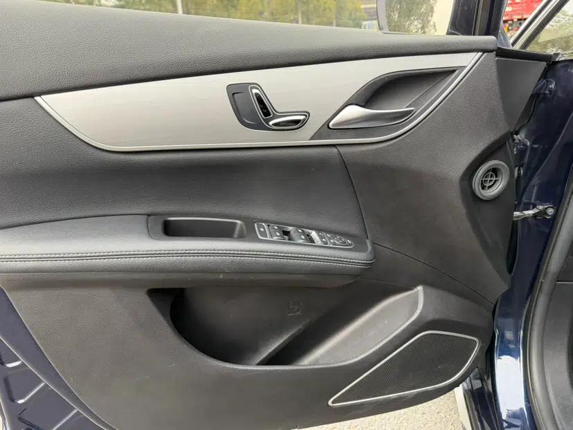 BYD Song MAX 2021 Upgraded Model 1.5T Automatic Prestige 7-Seater — миниатюра 36