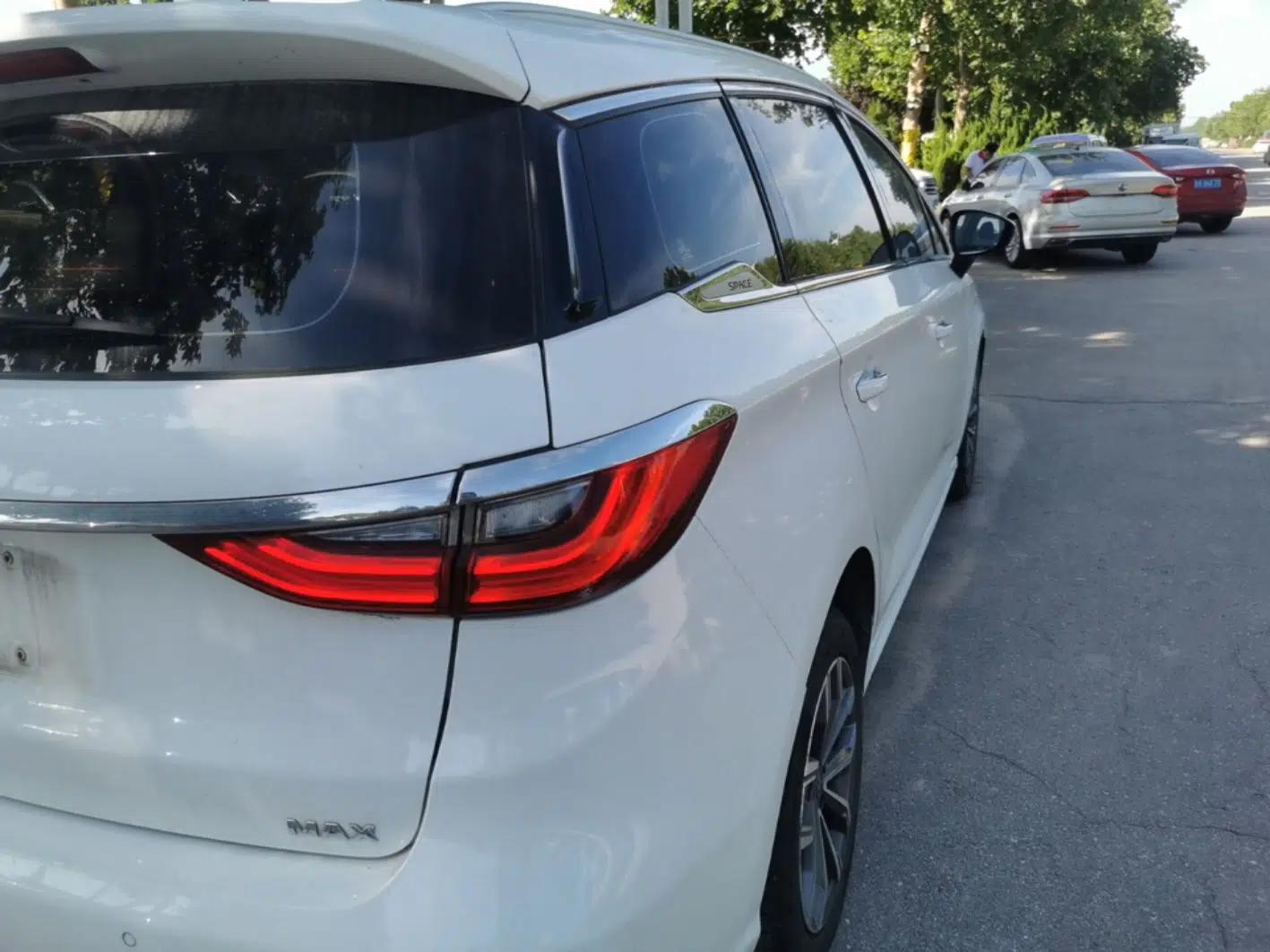 BYD Song MAX 2019 1.5T Automatic Smart Connect Ruiyi Model 6-Seater China V Standard — миниатюра 9