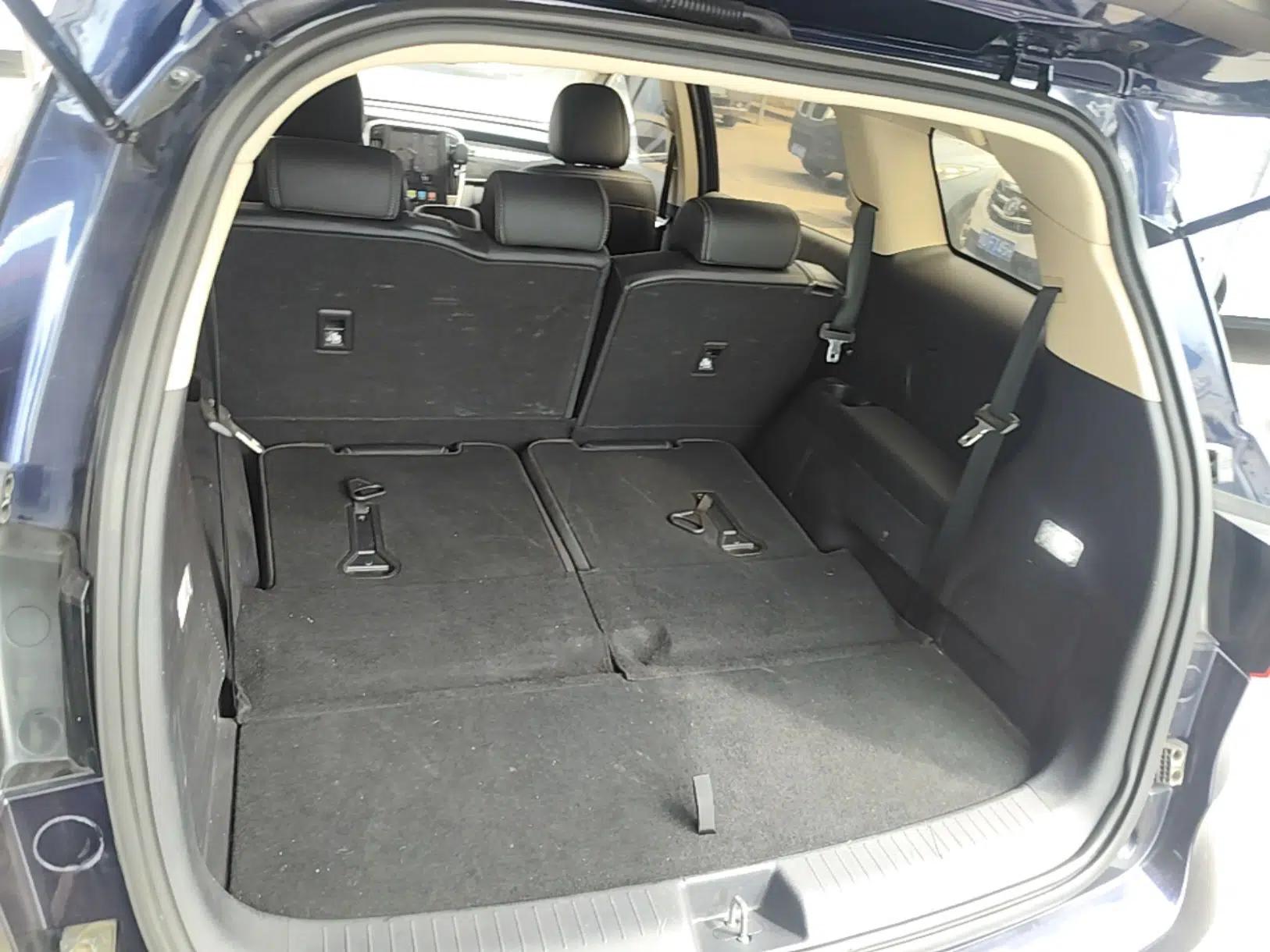 BYD Song MAX 2017 1.5T Automatic Smart Connect Luxury 7-Seater — миниатюра 22