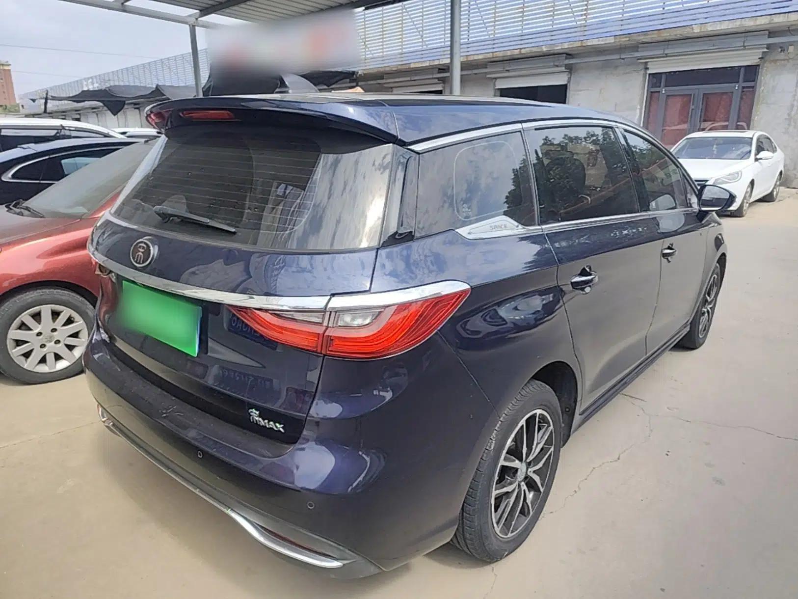 BYD Song MAX 2017 1.5T Automatic Smart Connect Luxury 7-Seater — миниатюра 6