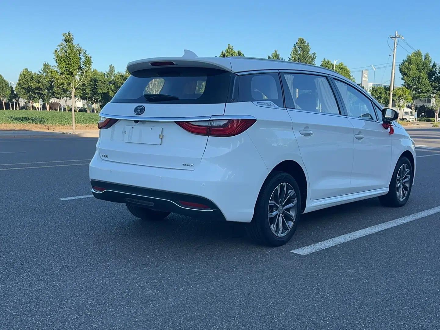 BYD Song MAX 2019 1.5T Automatic Smart Connect Prestige Model 6 Seats China VI Standard — миниатюра 6