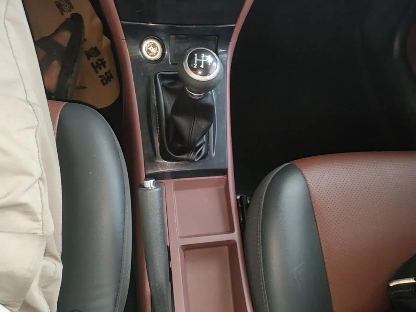 BYD F3 2013 Energy-Efficient Model 1.5L Manual Comfort Version — миниатюра 16