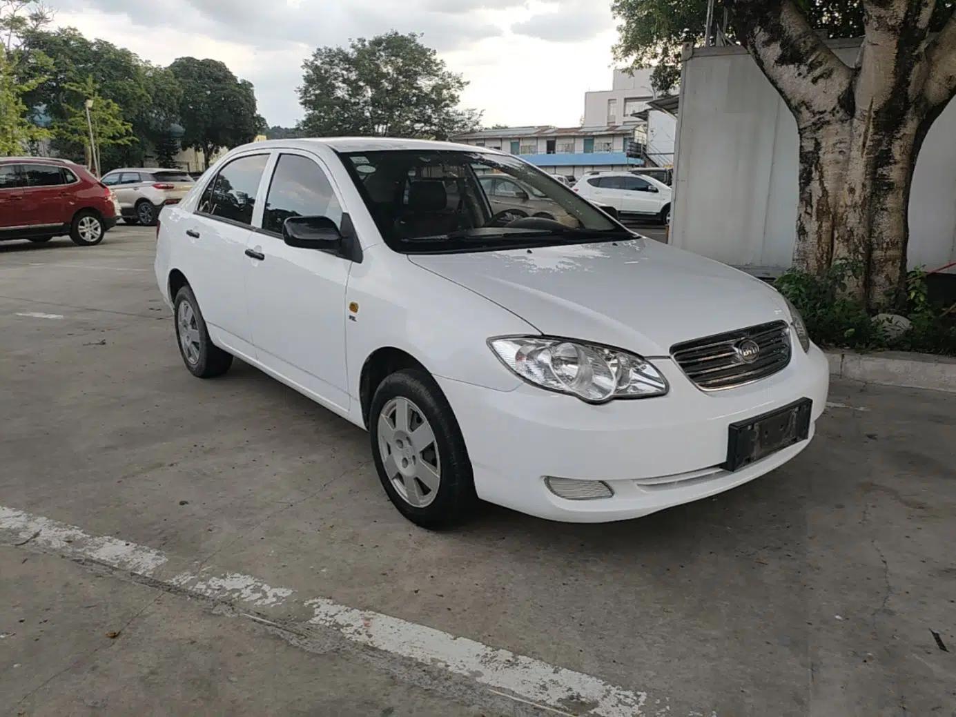 BYD F3 2013 Energy-Efficient Model 1.5L Manual Comfort Version — миниатюра 3