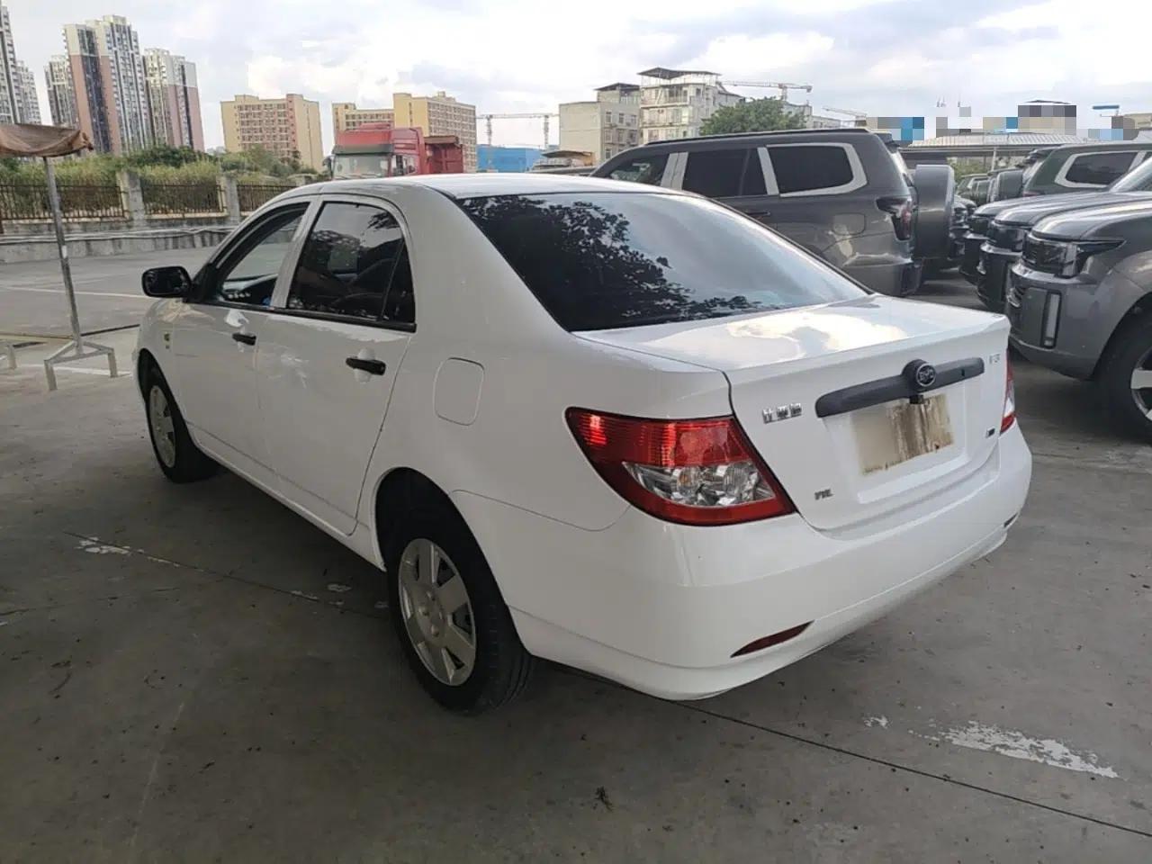 BYD F3 2013 Energy-Efficient Model 1.5L Manual Comfort Version — миниатюра 4