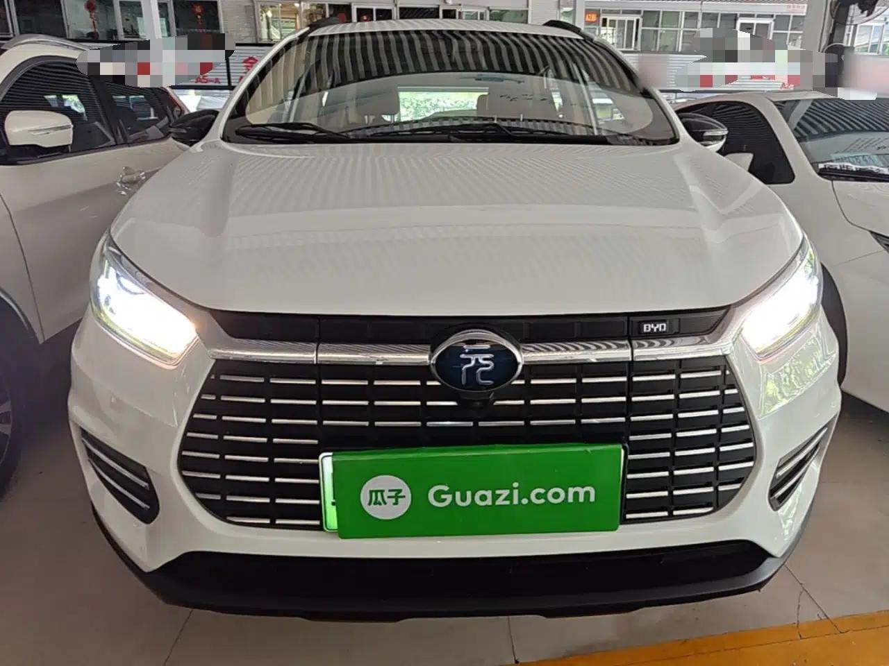 BYD Yuan New Energy 2019 EV360 Smart Connect Elite Model — миниатюра 2