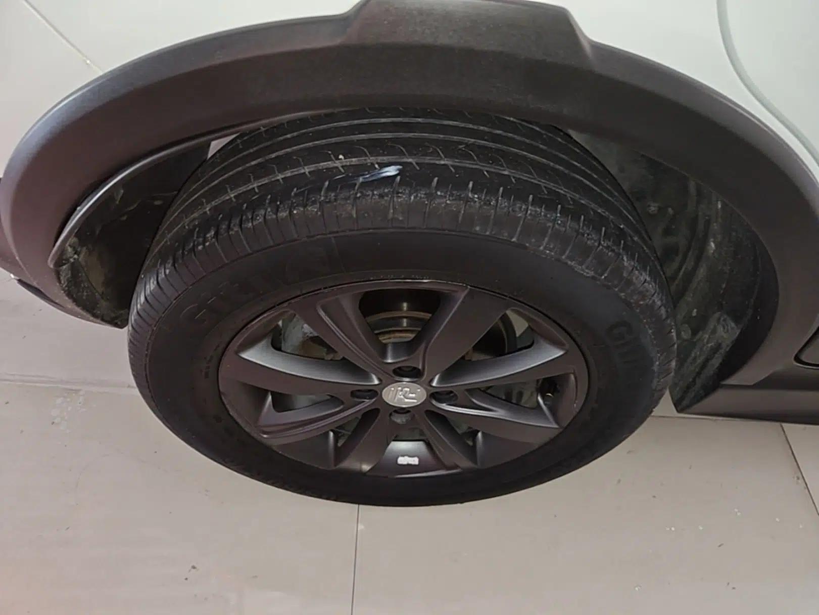 BYD Yuan New Energy 2019 EV360 Smart Connect Elite Model — миниатюра 11