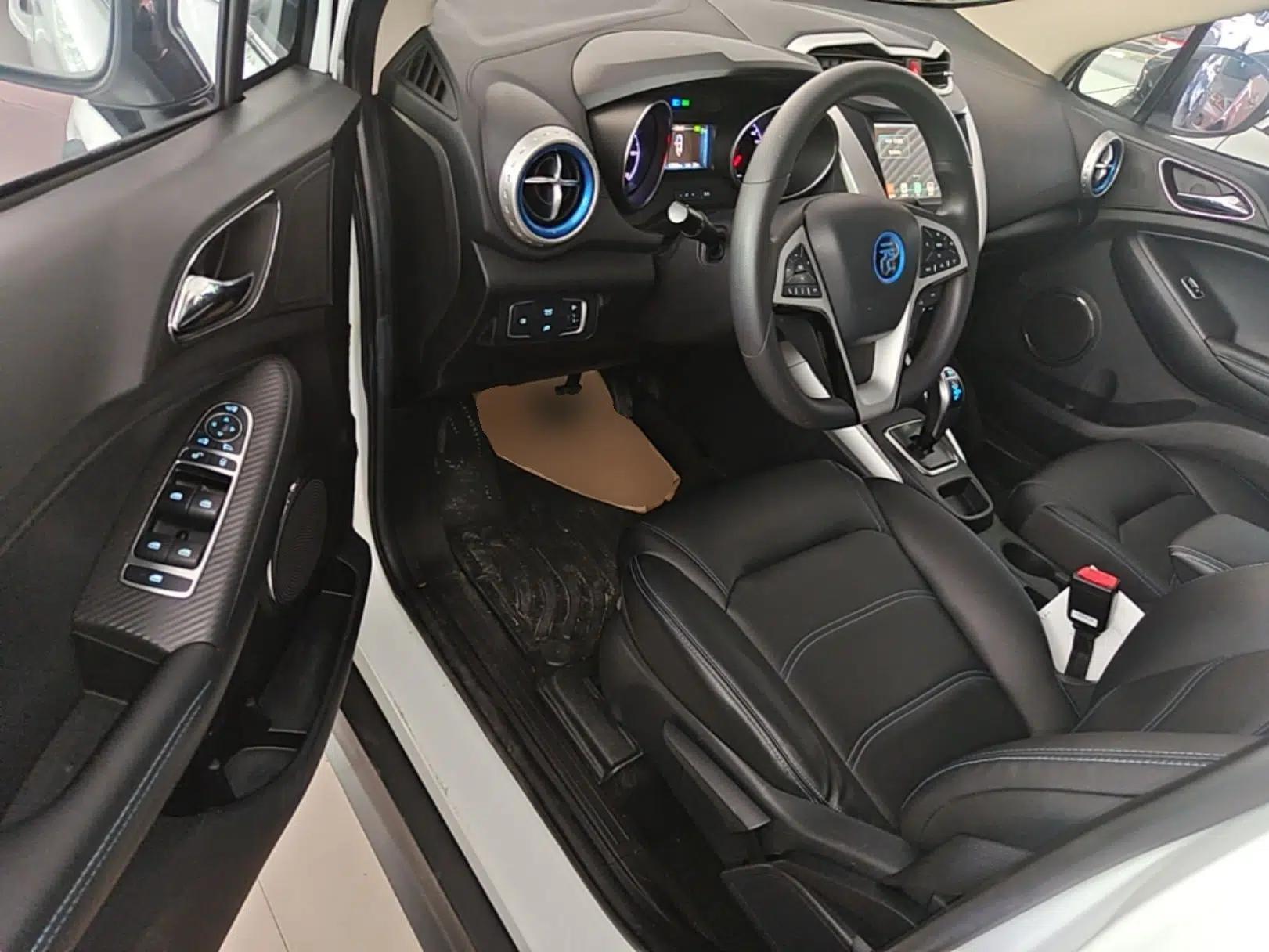 BYD Yuan New Energy 2019 EV360 Smart Connect Elite Model — миниатюра 18
