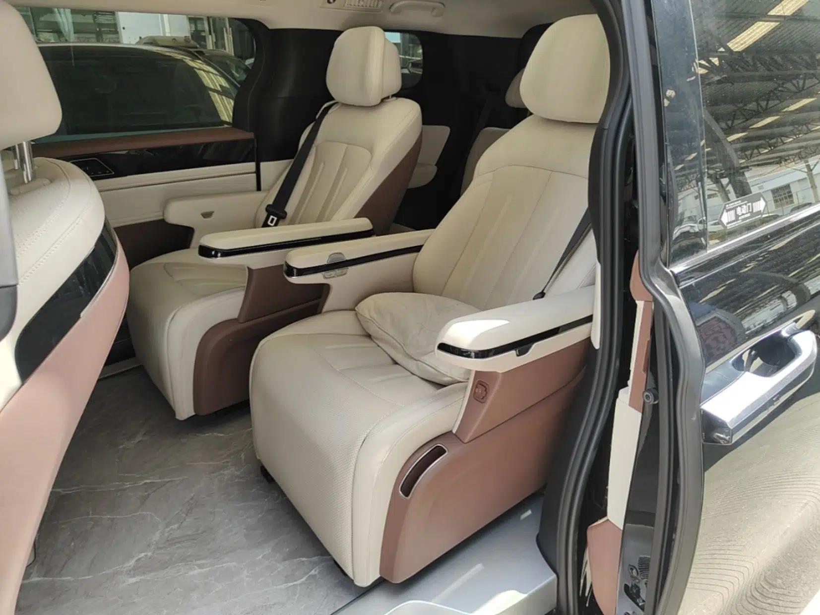 BYD Xia 2025 DM-i 1.5T 180km Excellence Model — миниатюра 20