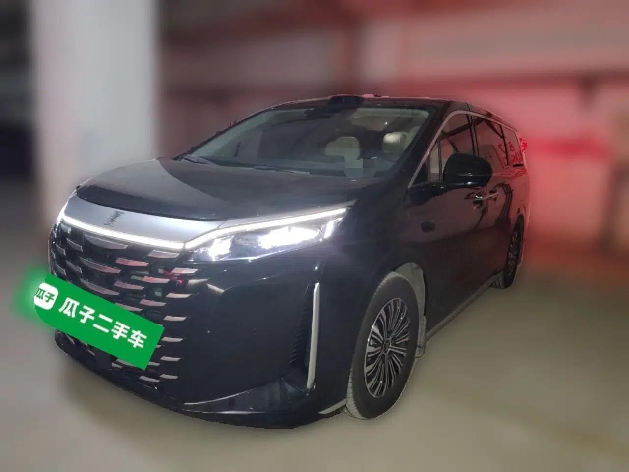 BYD Xia 2026 DM-i 1.5T 218KM Excellence Edition — миниатюра 1