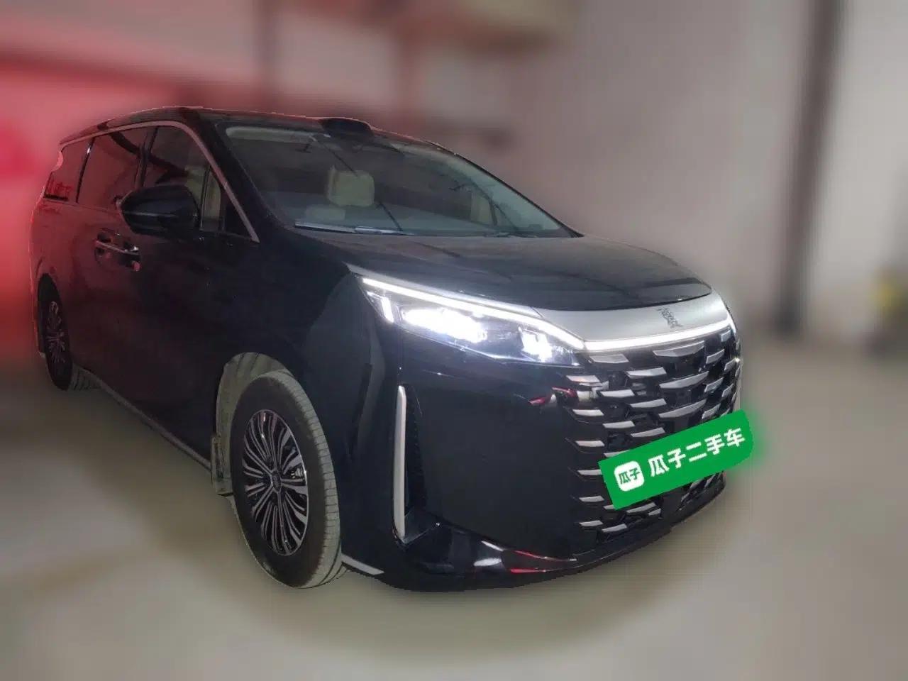 BYD Xia 2026 DM-i 1.5T 218KM Excellence Edition — миниатюра 3