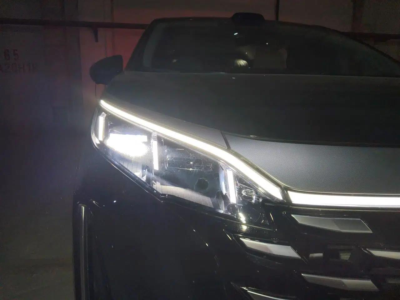 BYD Xia 2026 DM-i 1.5T 218KM Excellence Edition — миниатюра 7