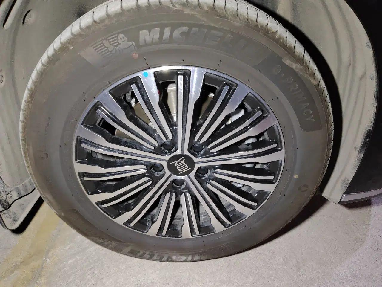 BYD Xia 2026 DM-i 1.5T 218KM Excellence Edition — миниатюра 8