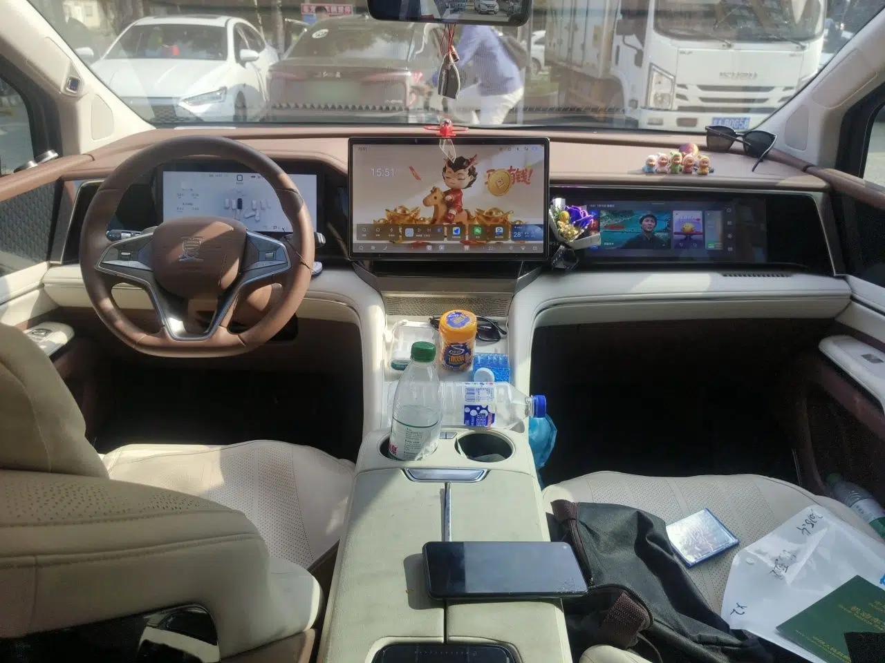 BYD Xia 2025 DM-i 1.5T 180km Excellence Model — миниатюра 9