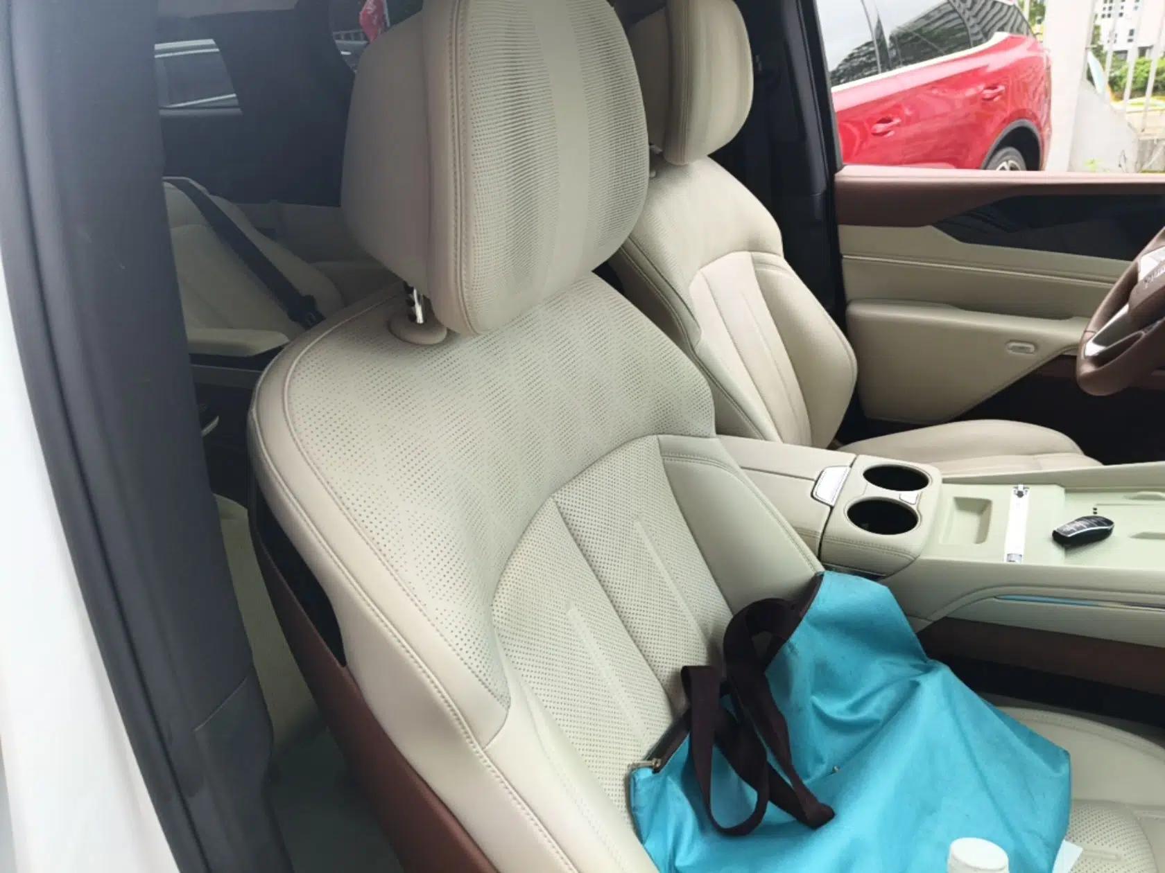 BYD Xia 2025 DM-i 1.5T 180km Excellence Model — миниатюра 19