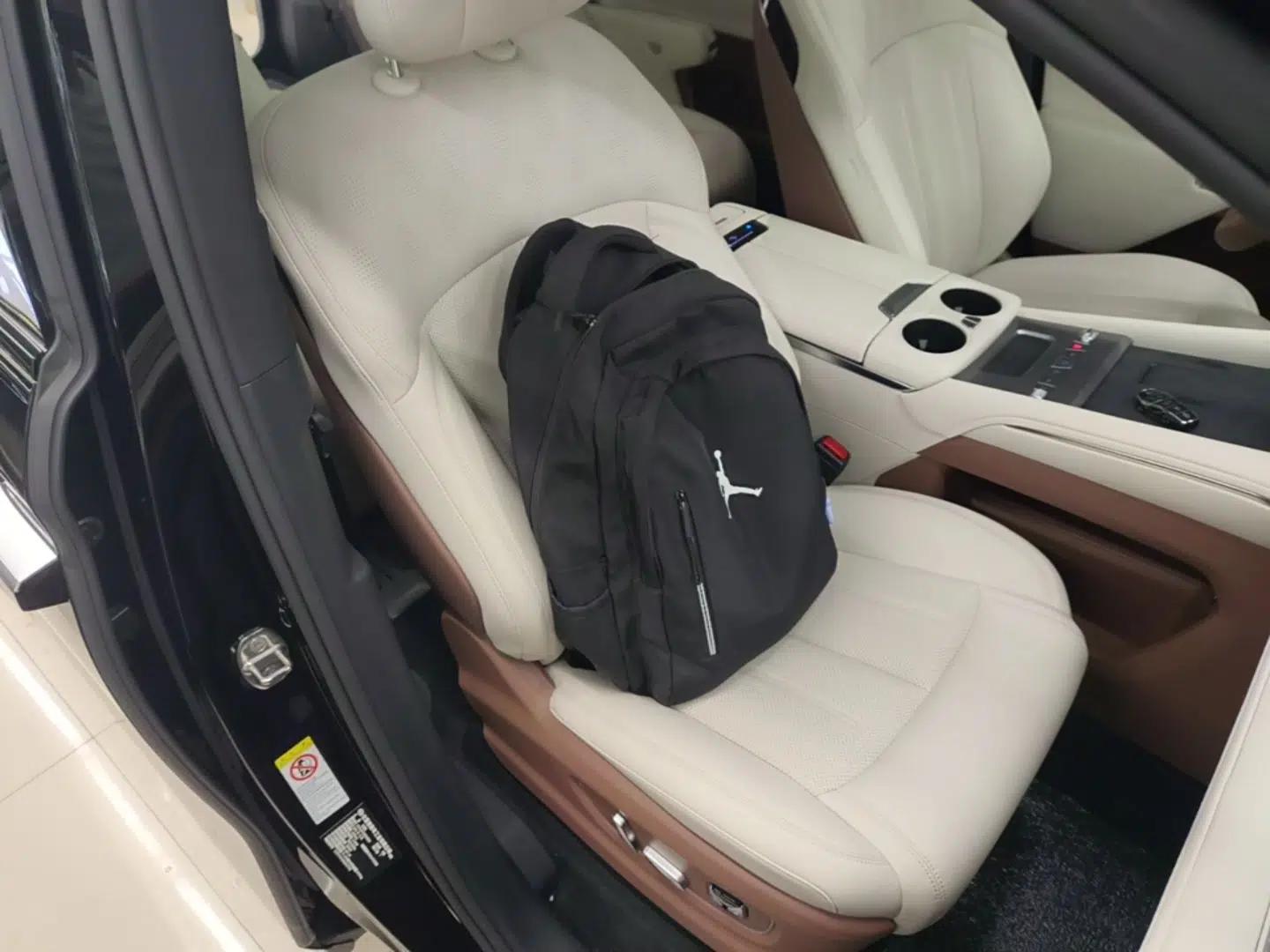 BYD Xia 2025 DM-i 1.5T 180km Beyond Edition — миниатюра 19
