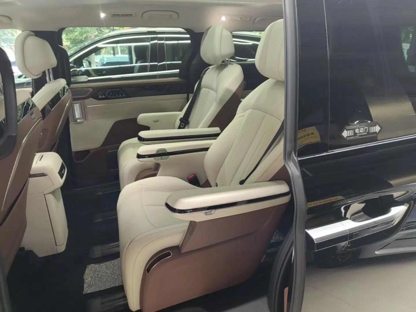 BYD Xia 2025 DM-i 1.5T 180km Beyond Edition — миниатюра 20