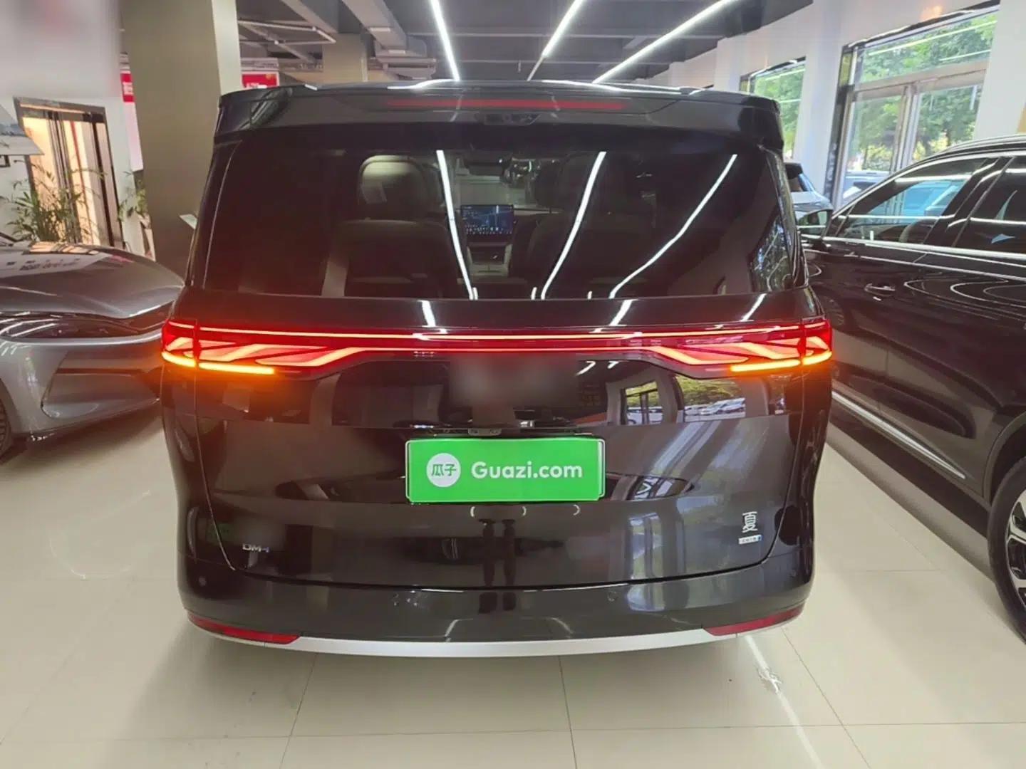 BYD Xia 2025 DM-i 1.5T 180km Beyond Edition — миниатюра 5