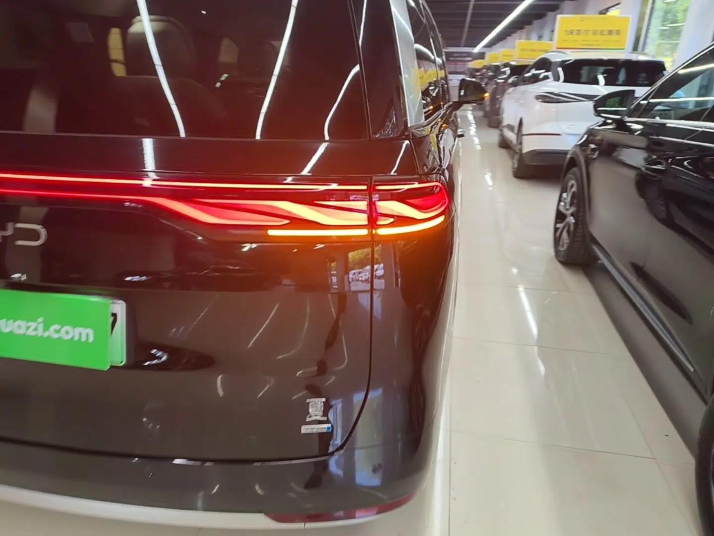 BYD Xia 2025 DM-i 1.5T 180km Beyond Edition — миниатюра 9