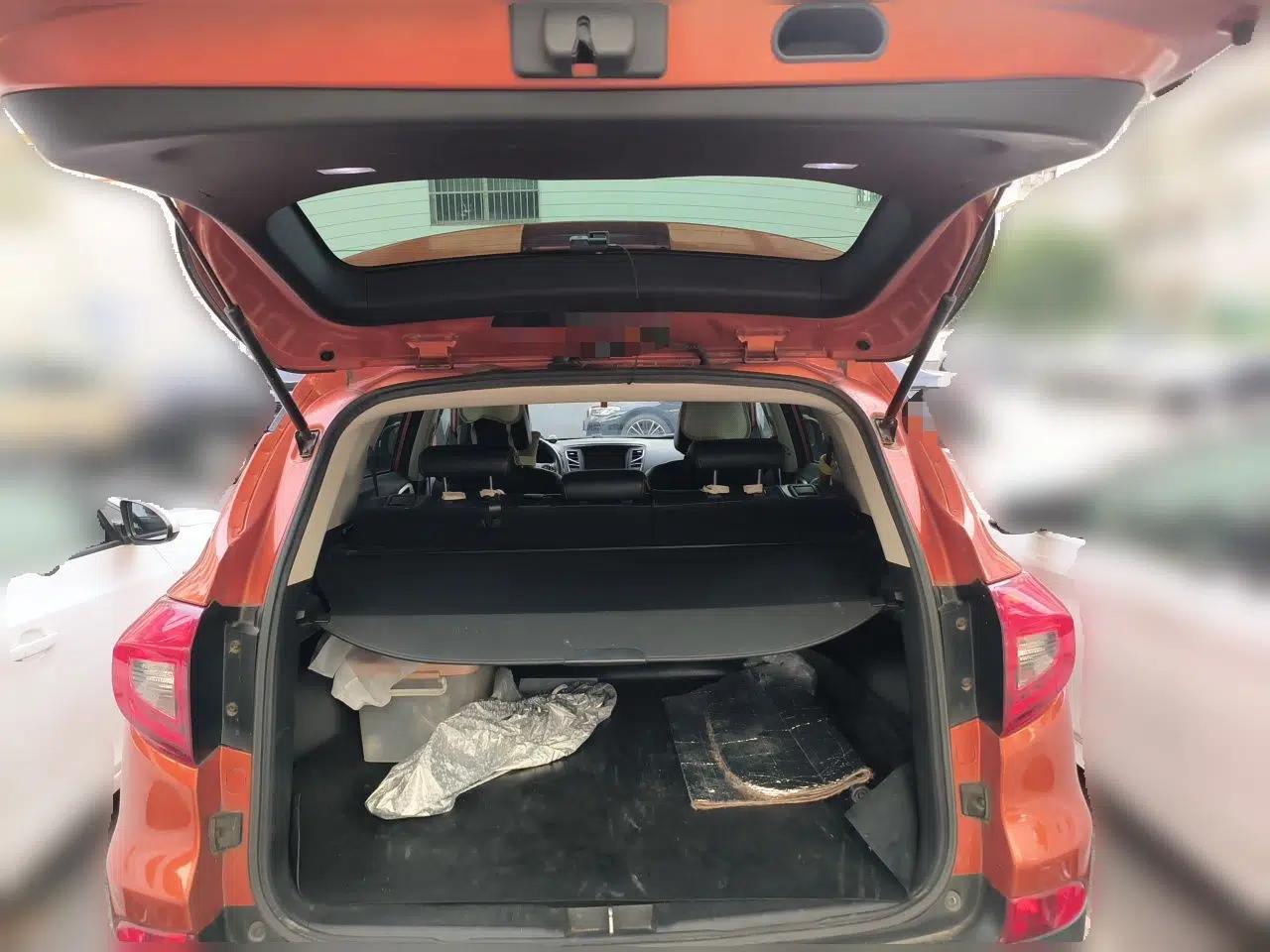 BYD Song 2016 1.5TI Manual Luxury Model — миниатюра 19