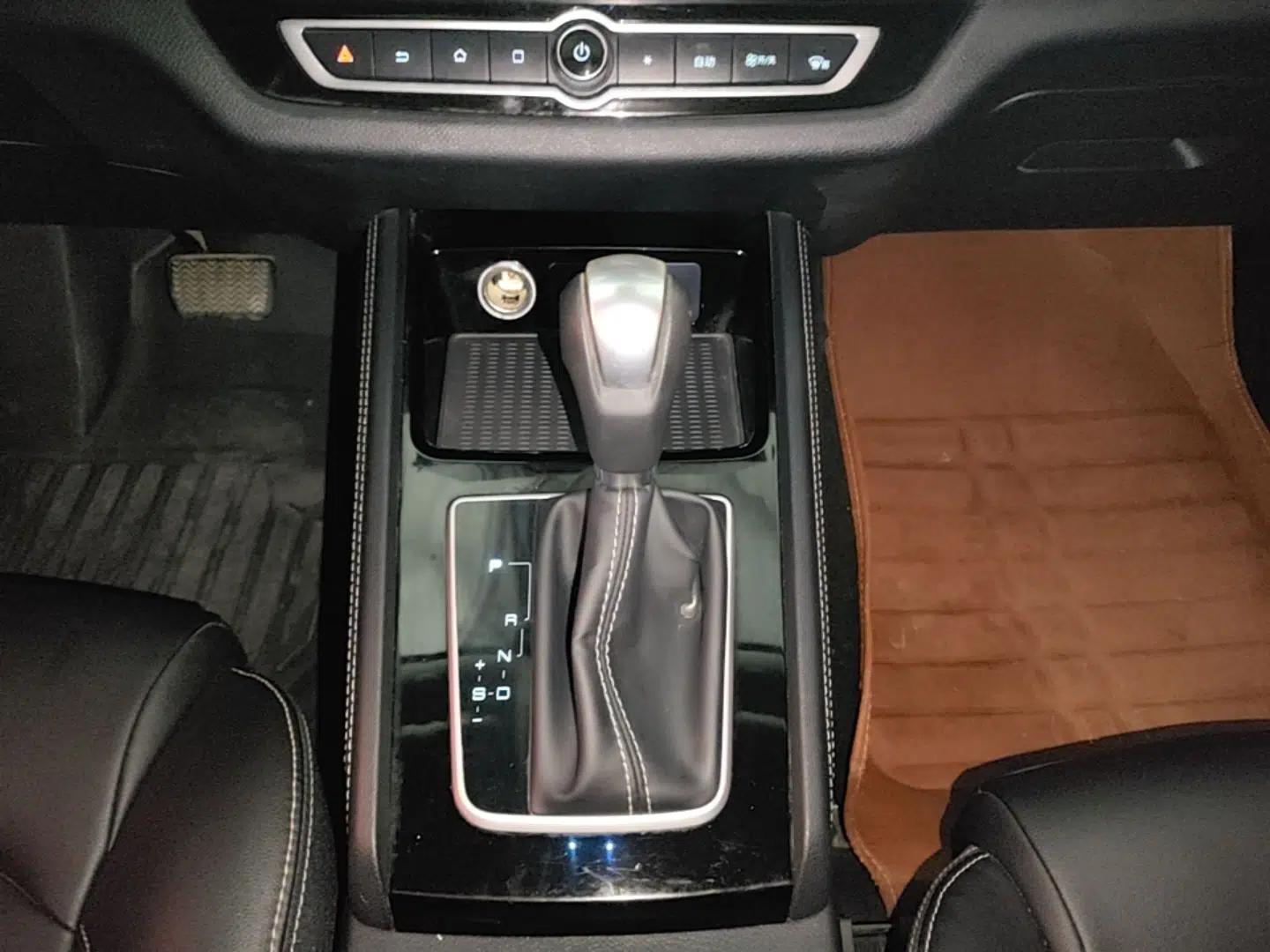BYD Song 2019 1.5TI Automatic Smart Connect Luxurious Edition — миниатюра 21