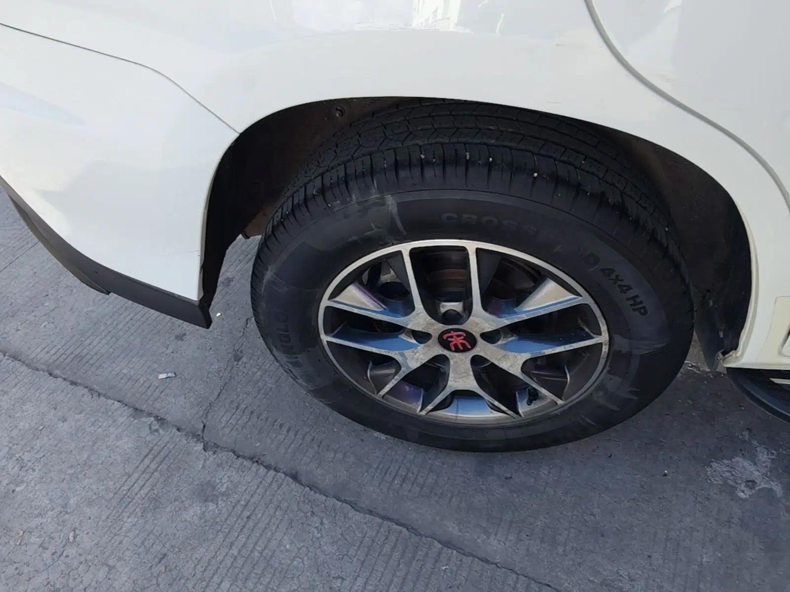 BYD Song 2017 Gaishi Upgrade Edition 1.5TI Manual Elite Model — миниатюра 16