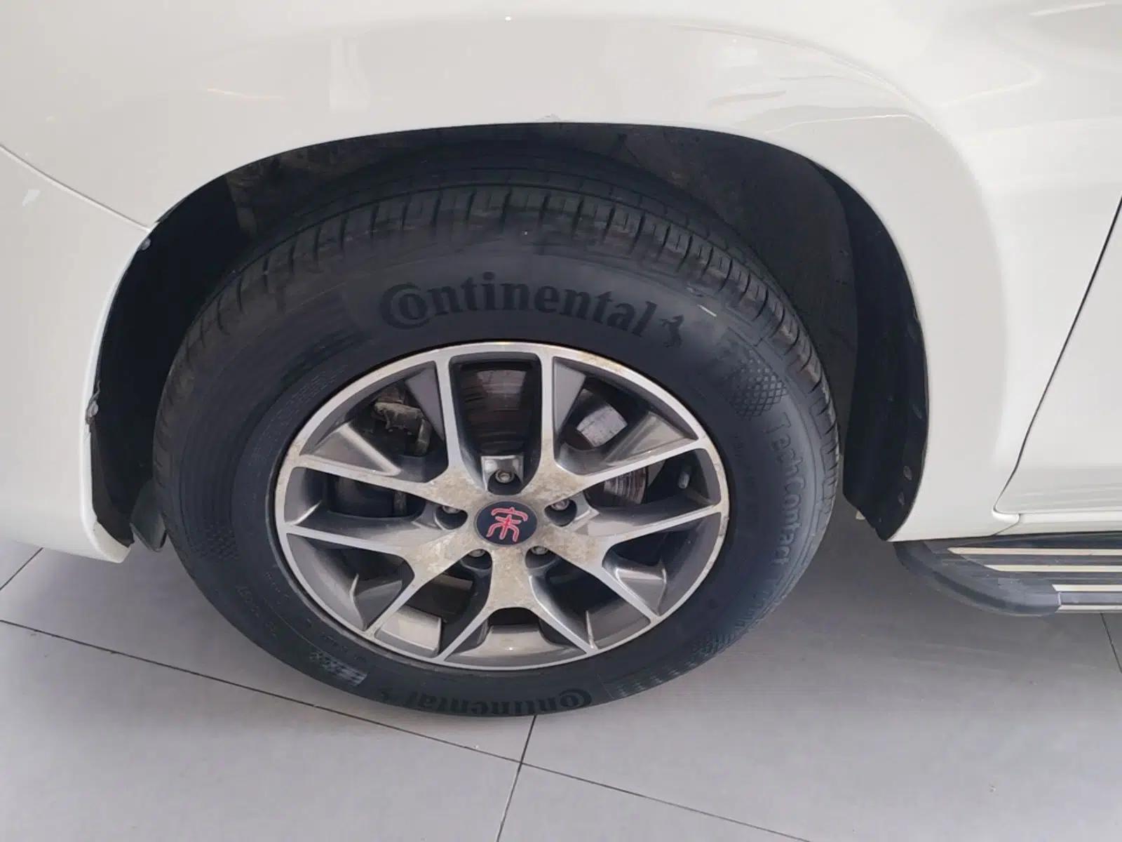 BYD Song 2017 Gaishi Upgrade Edition 1.5TI Manual Elite Model — миниатюра 10
