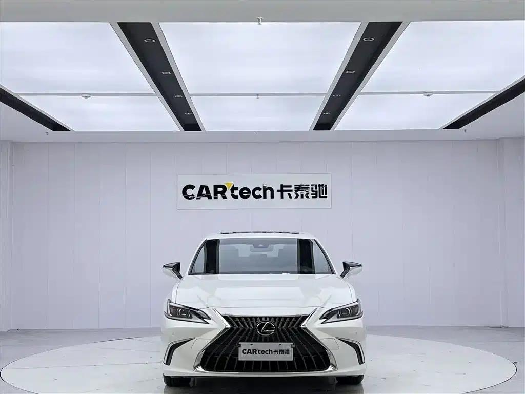 Lexus ES 2022 200 Premium Edition — миниатюра 3