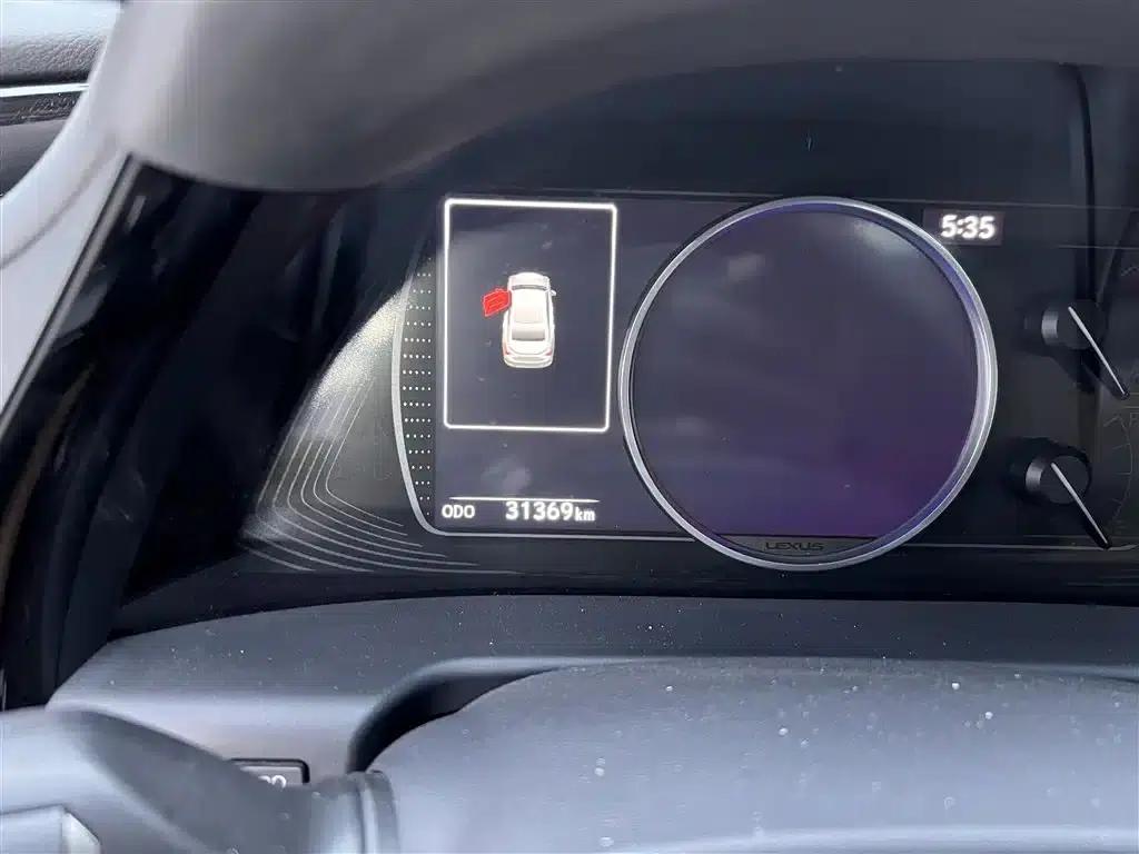 Lexus ES 2022 200 Premium Edition — миниатюра 22