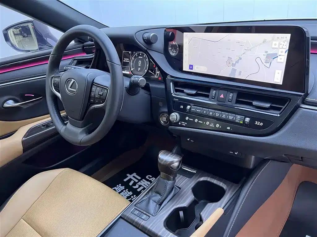 Lexus ES 2022 200 Premium Edition — миниатюра 24